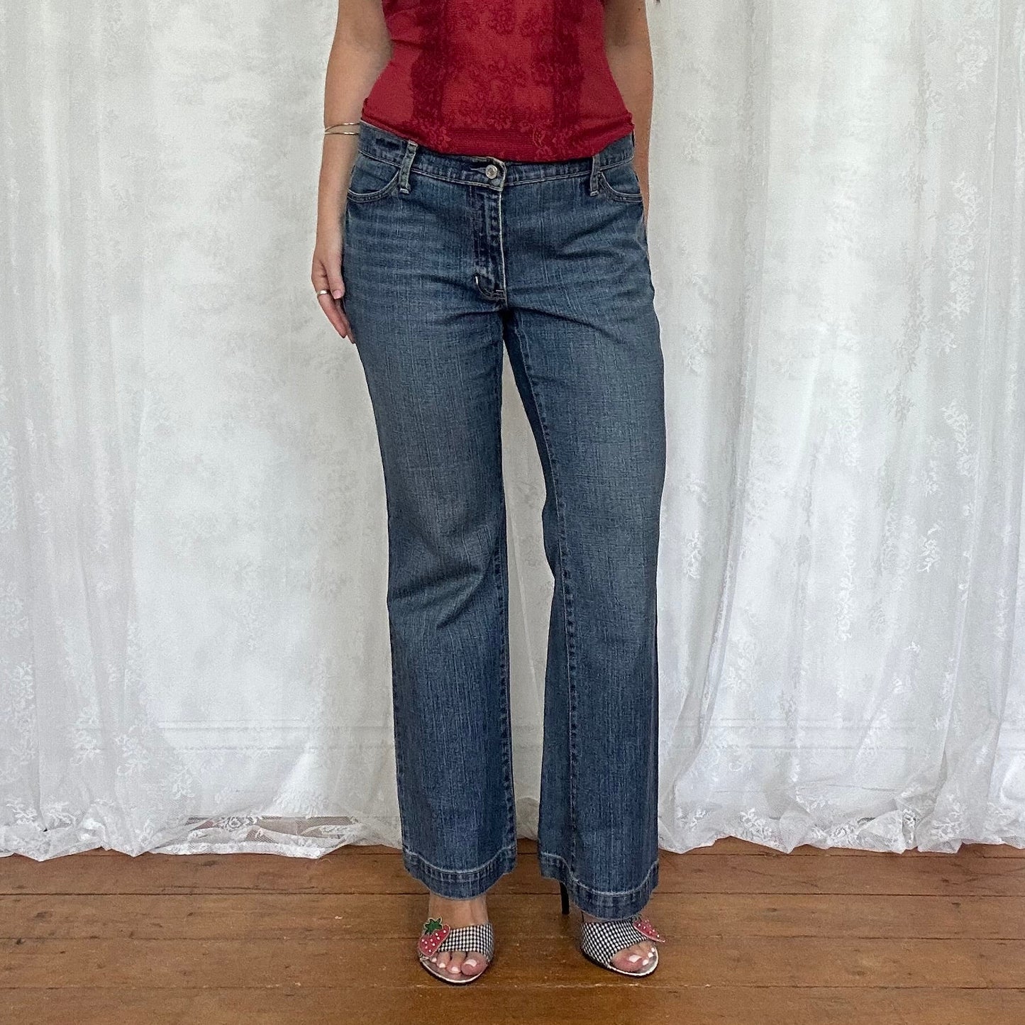 vintage 00s mid rise straight leg jeans