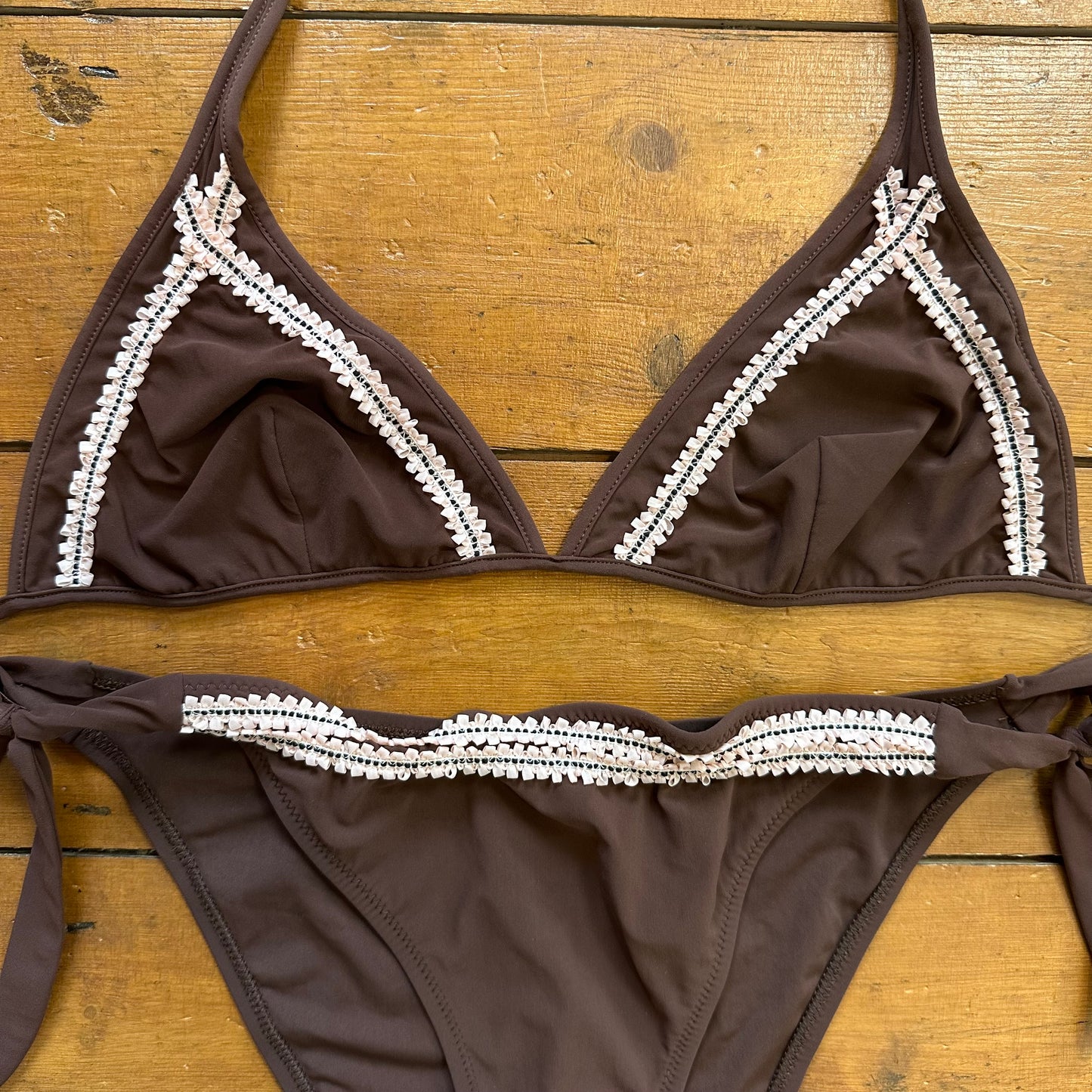 vintage 00s brown triangle bikini set with pink ribbon