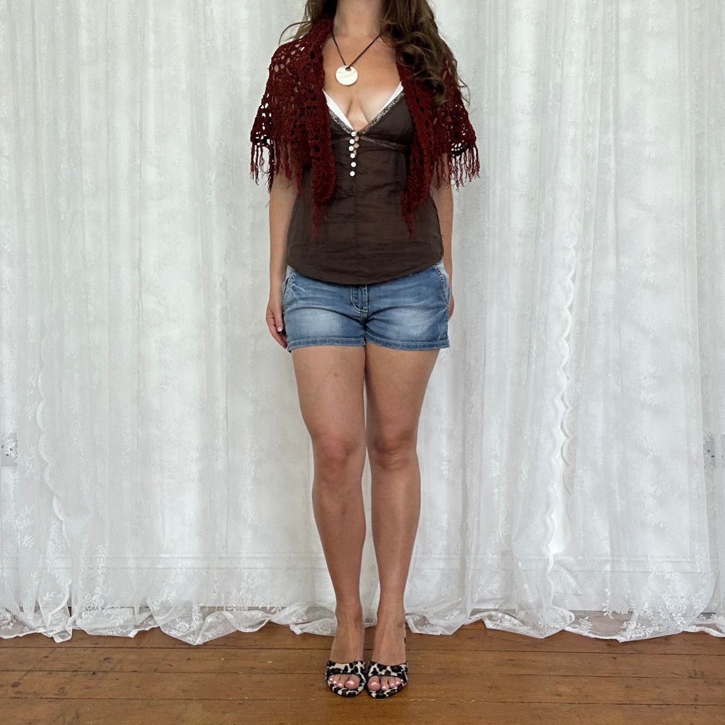 vintage 00s burgundy crochet tassel shawl