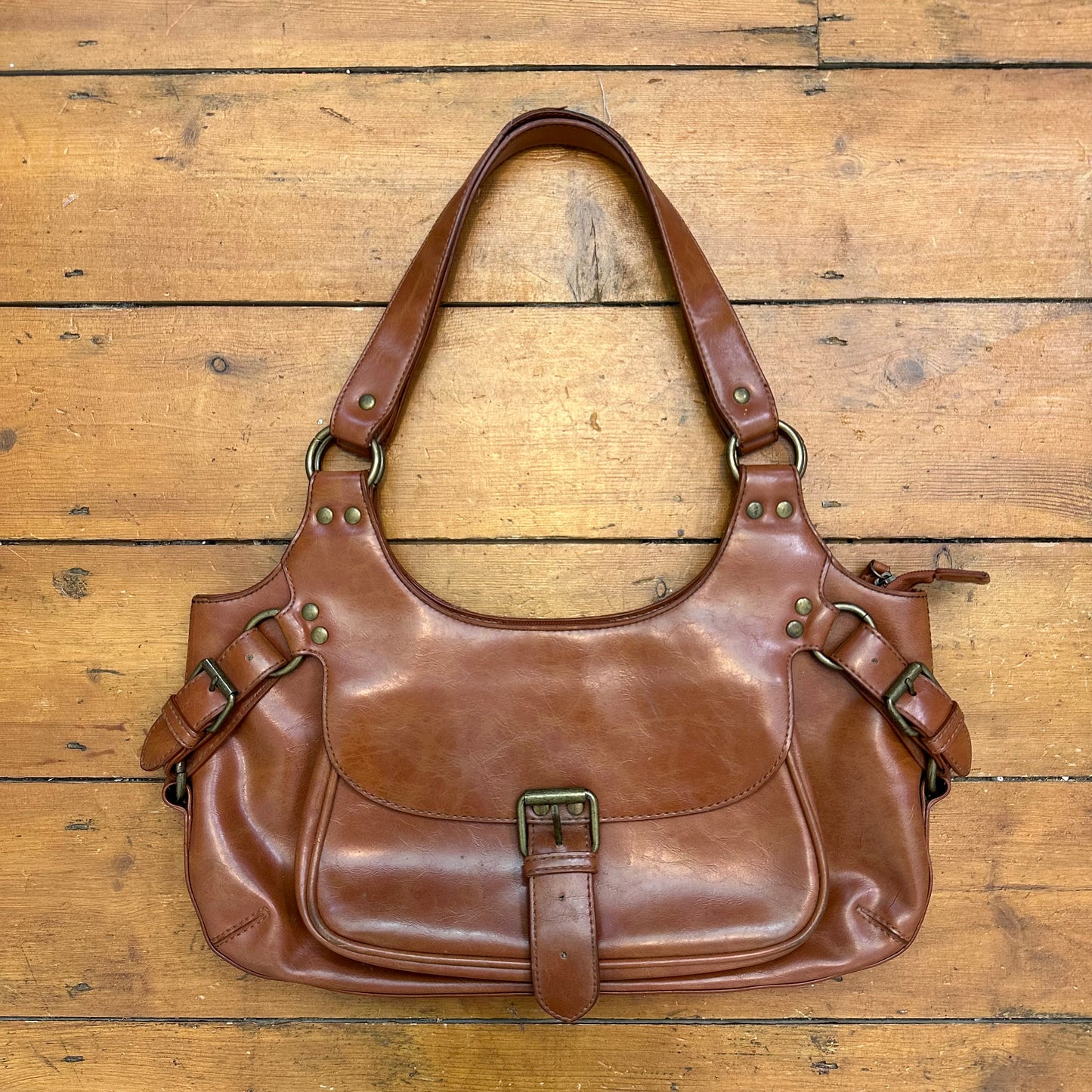 vintage 00s brown leather buckle hand bag