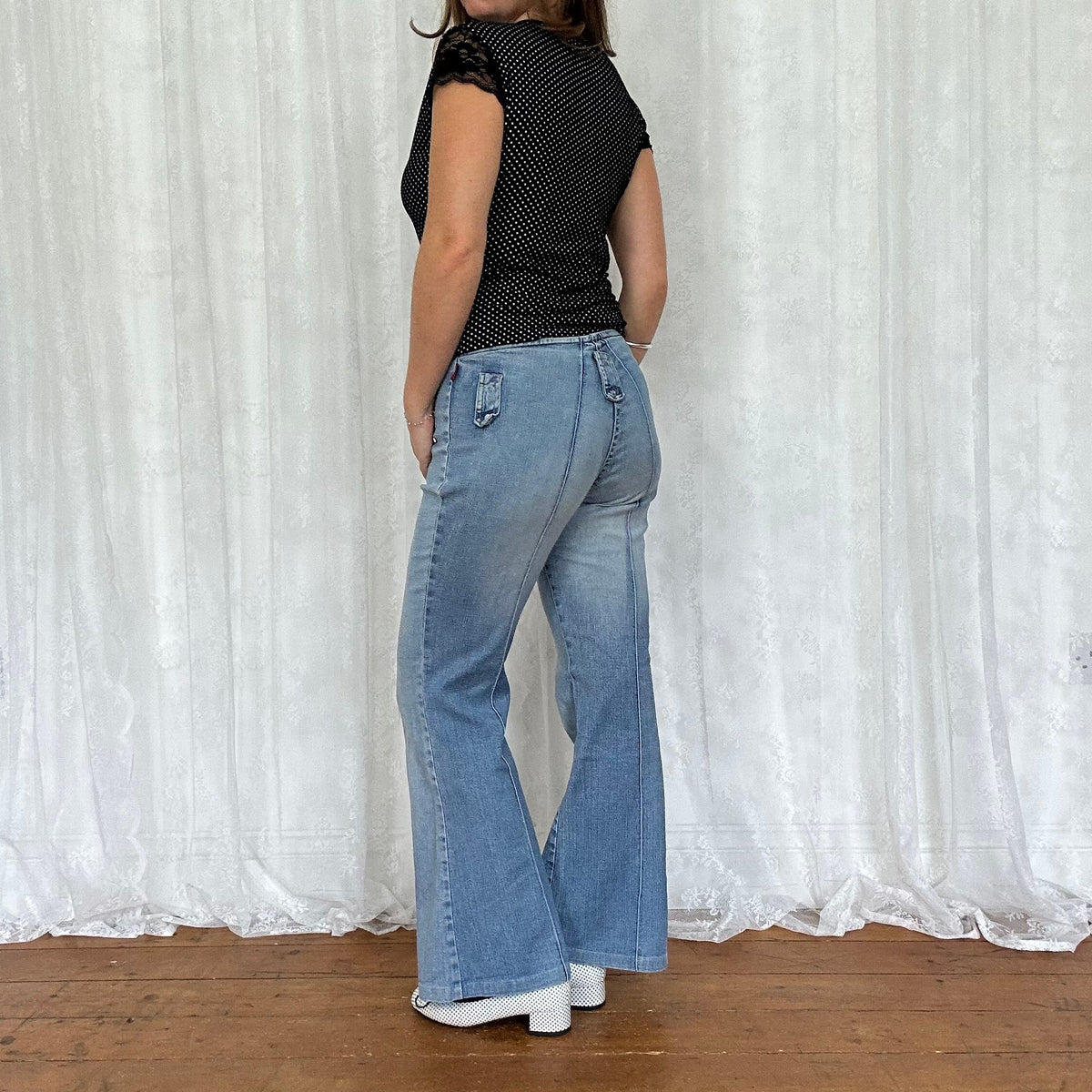 vintage 00s low rise bootleg jeans