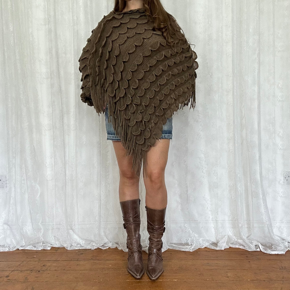 vintage 00s brown fringe knitted poncho