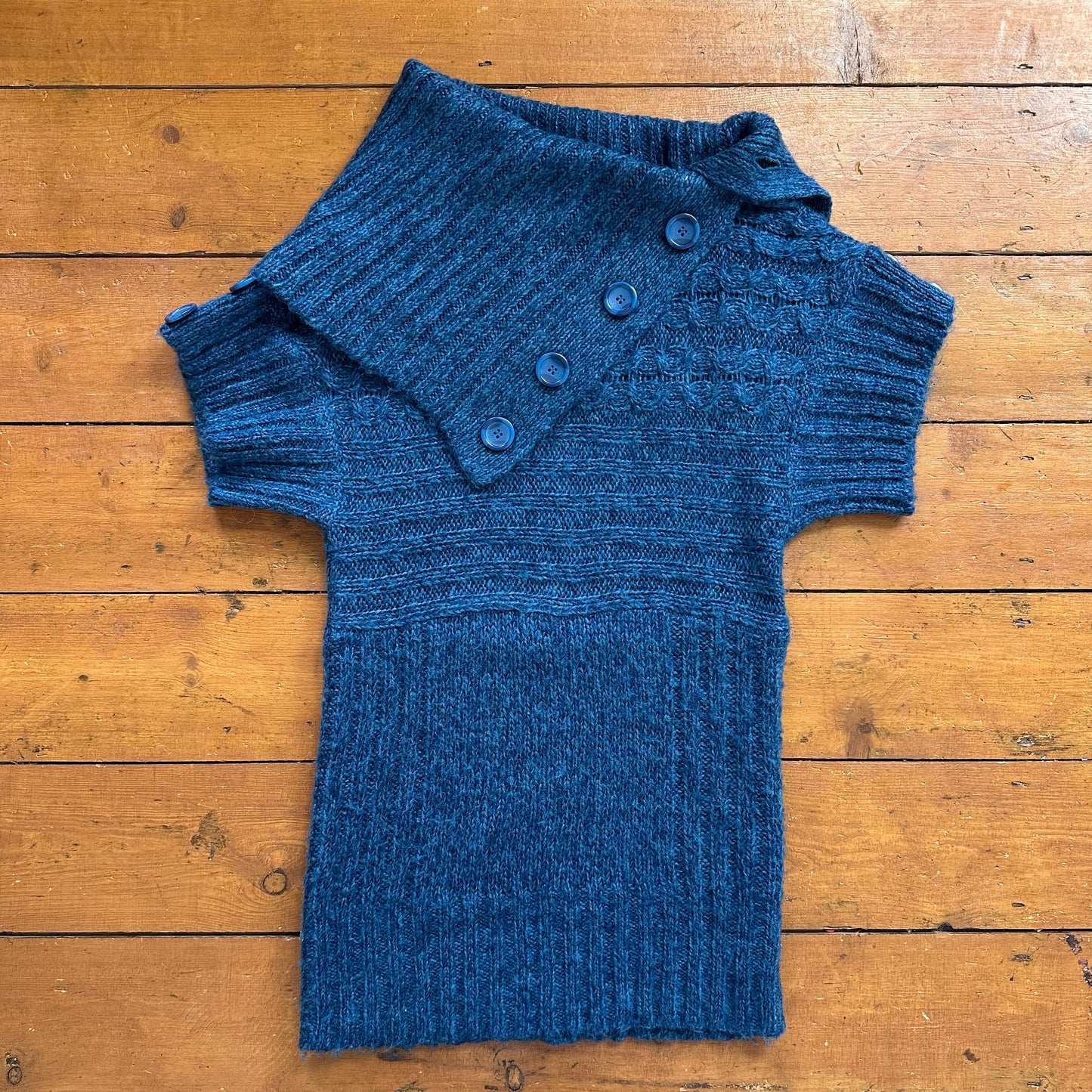 vintage 00s blue knitted short sleeve jumper