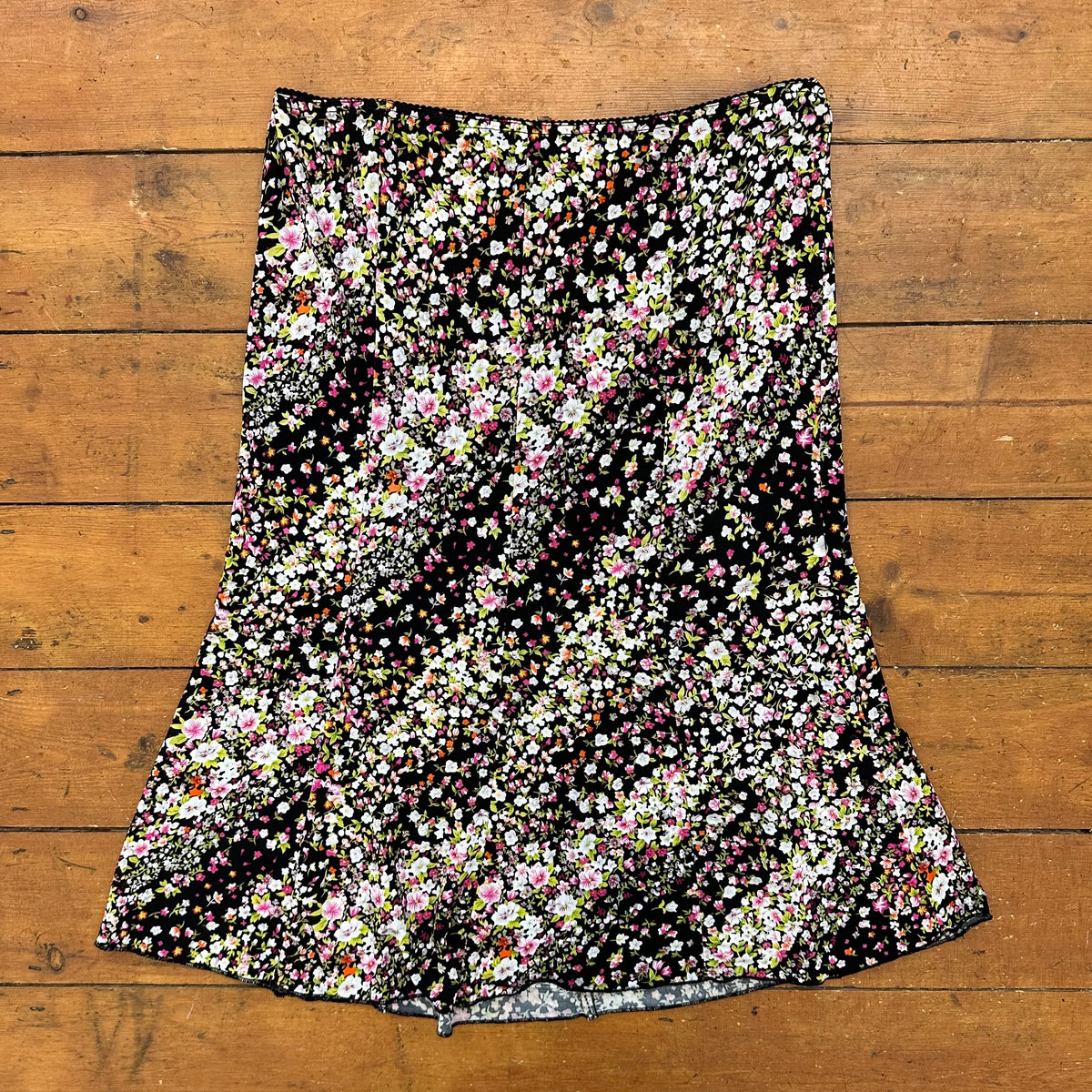 vintage 00s black floral print midi skirt