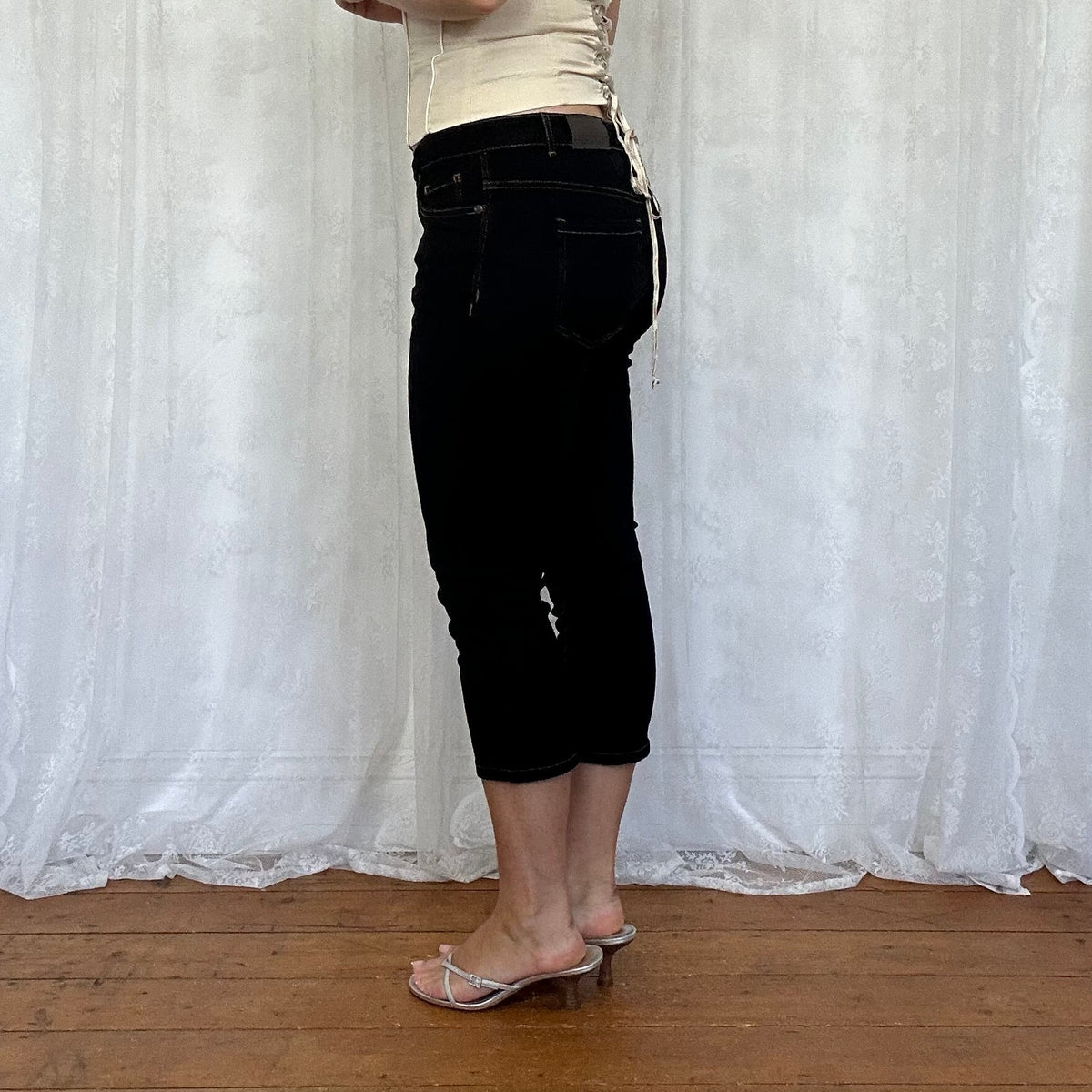 vintage 00s black denim capri pants