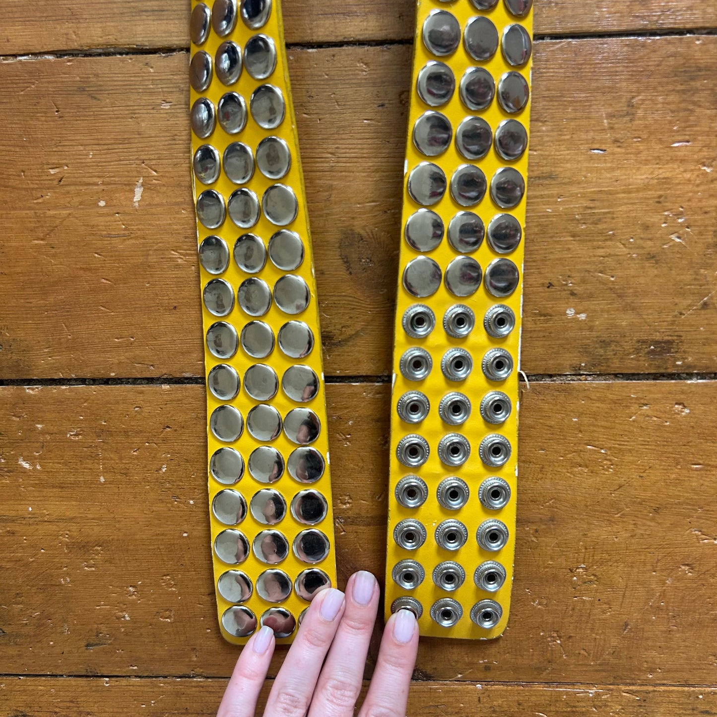 vintage 00s yellow stud belt