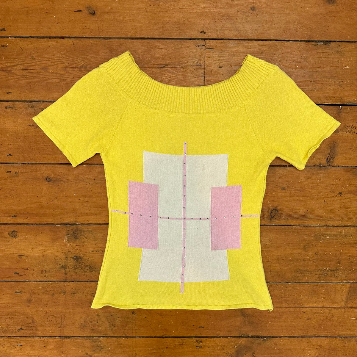 vintage 00s yellow and pink argyle knit top