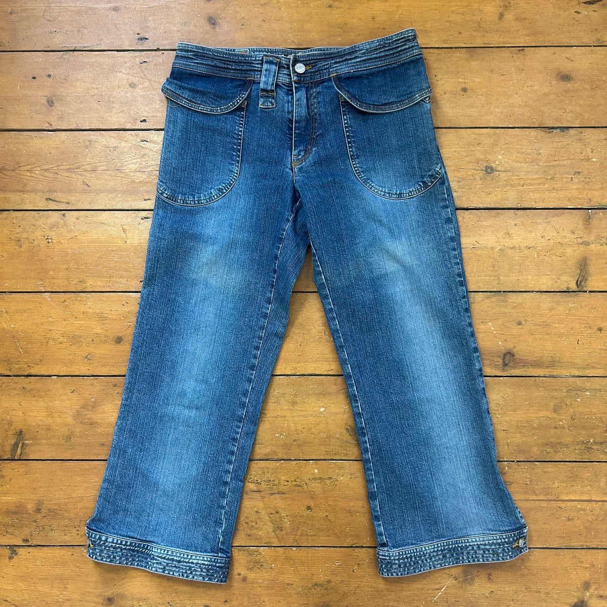 vintage 00s mid wash denim flared capri trousers