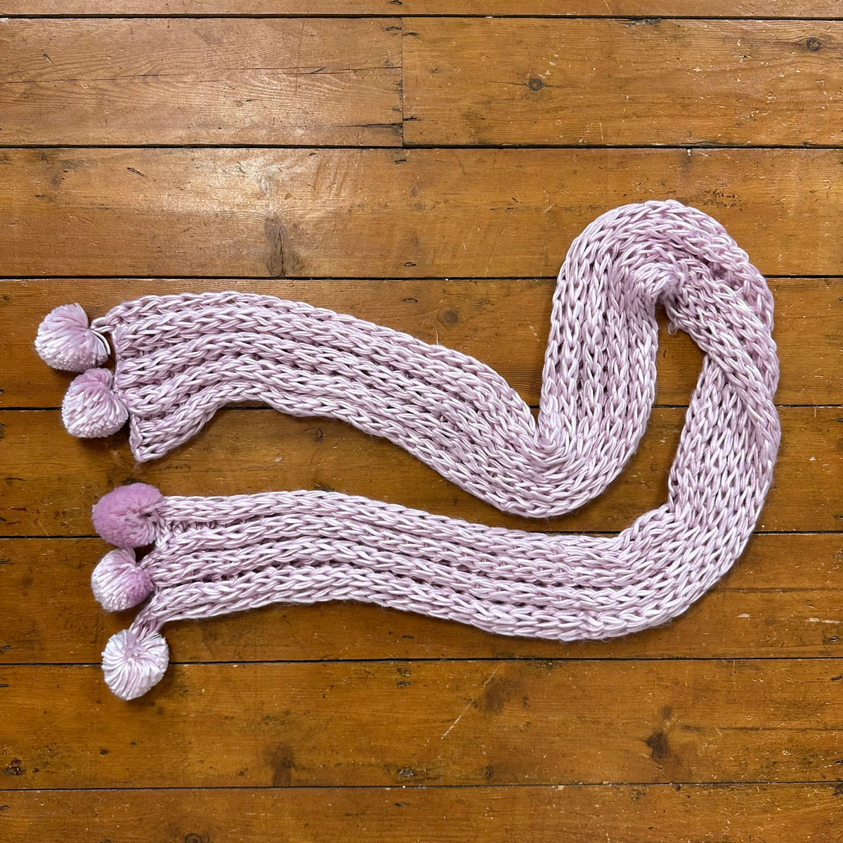 vintage 00s pale pink crochet knit scarf