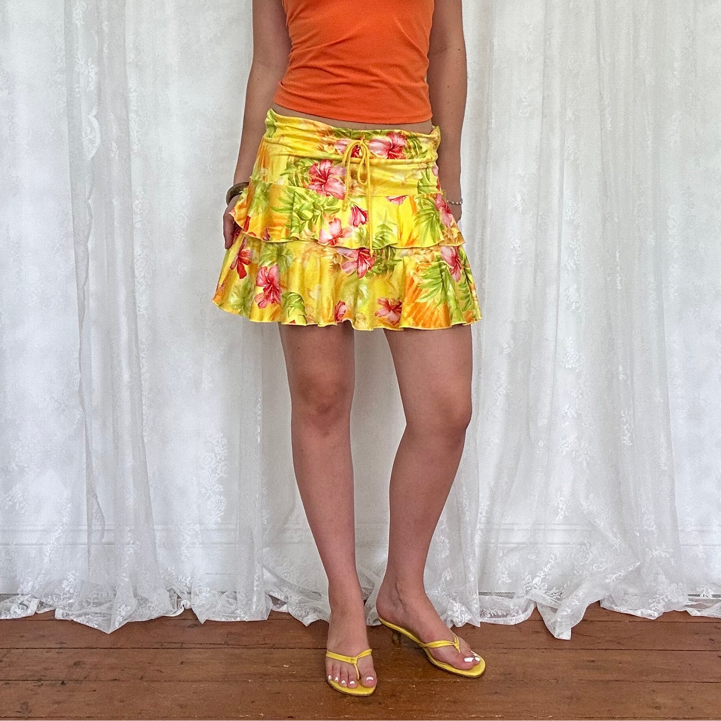 vintage 00s yellow hibiscus ruffle mini skirt
