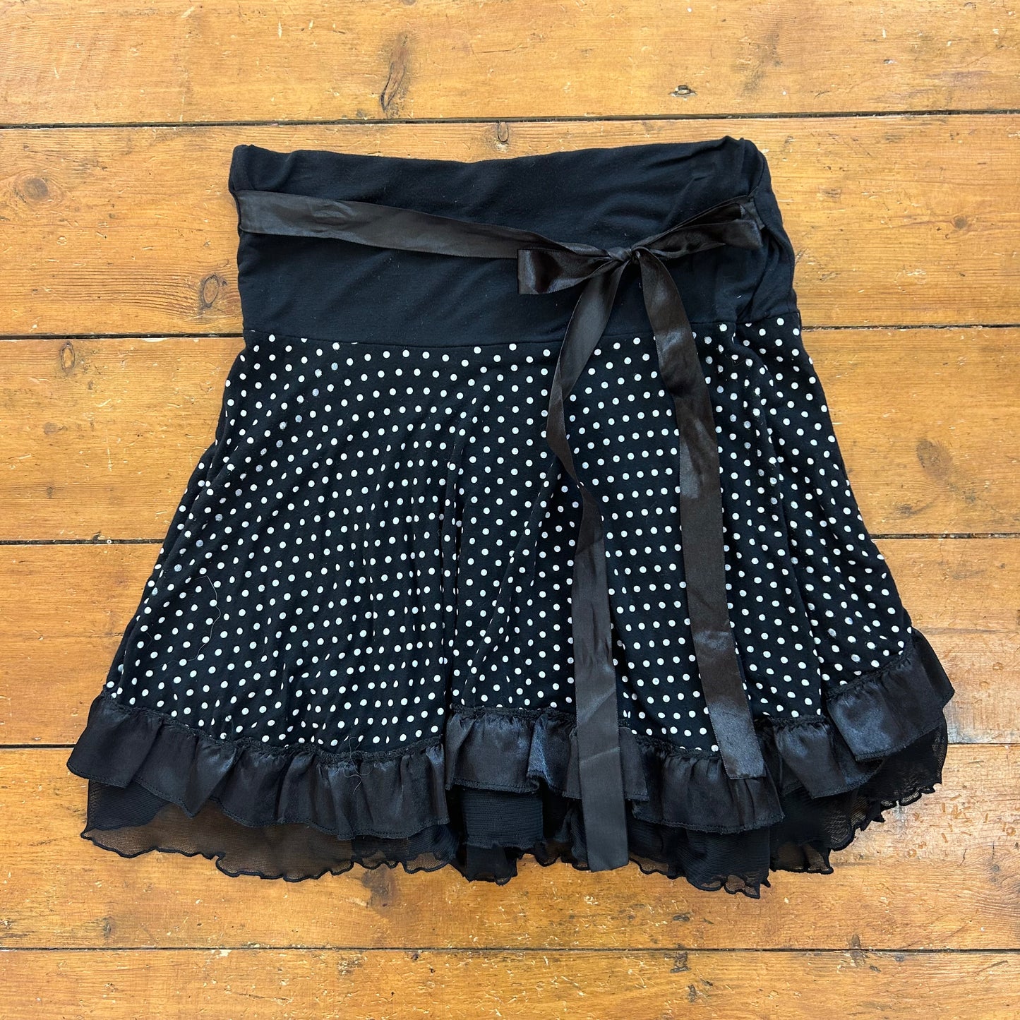 vintage 00s black polka dot mini skirt